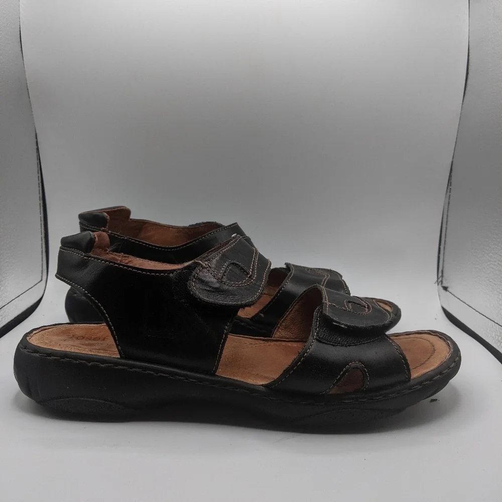 Josef Siebel JIM 05 Slip-ons with front and back straps SZ 8